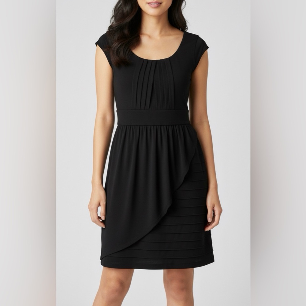 Black Dress - Picture 3 of 4